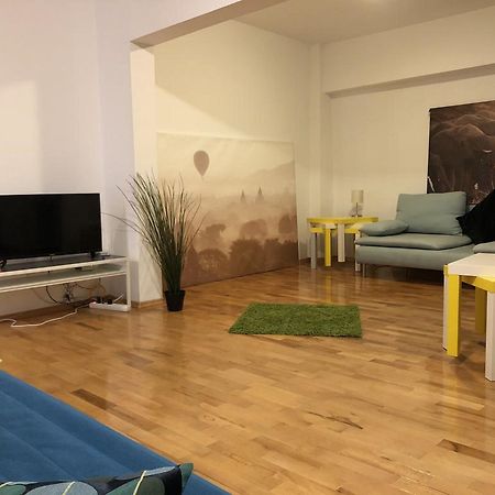 Hats By Green Apartments Bucureşti Ngoại thất bức ảnh