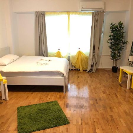Hats By Green Apartments Bucureşti Ngoại thất bức ảnh